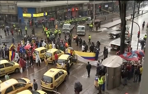 Kilos protesta ng mga taxi driver sa Colombia(REUTERS)