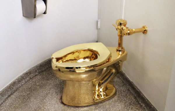 Gintong toilet bowl(Photo credit: The New Yorker)